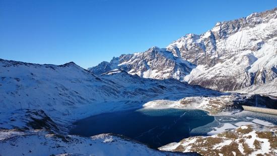 Funivia del Plateau Rosà